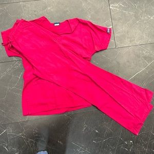 Rasberry (pink/magenta) Cherokee Scrub set 4700 top & 4101T pants